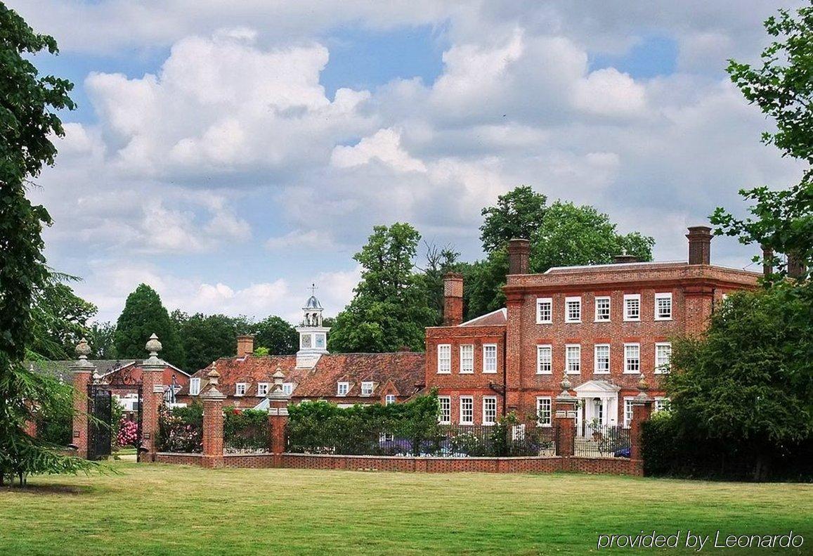 Champneys Henlow Екстер'єр фото