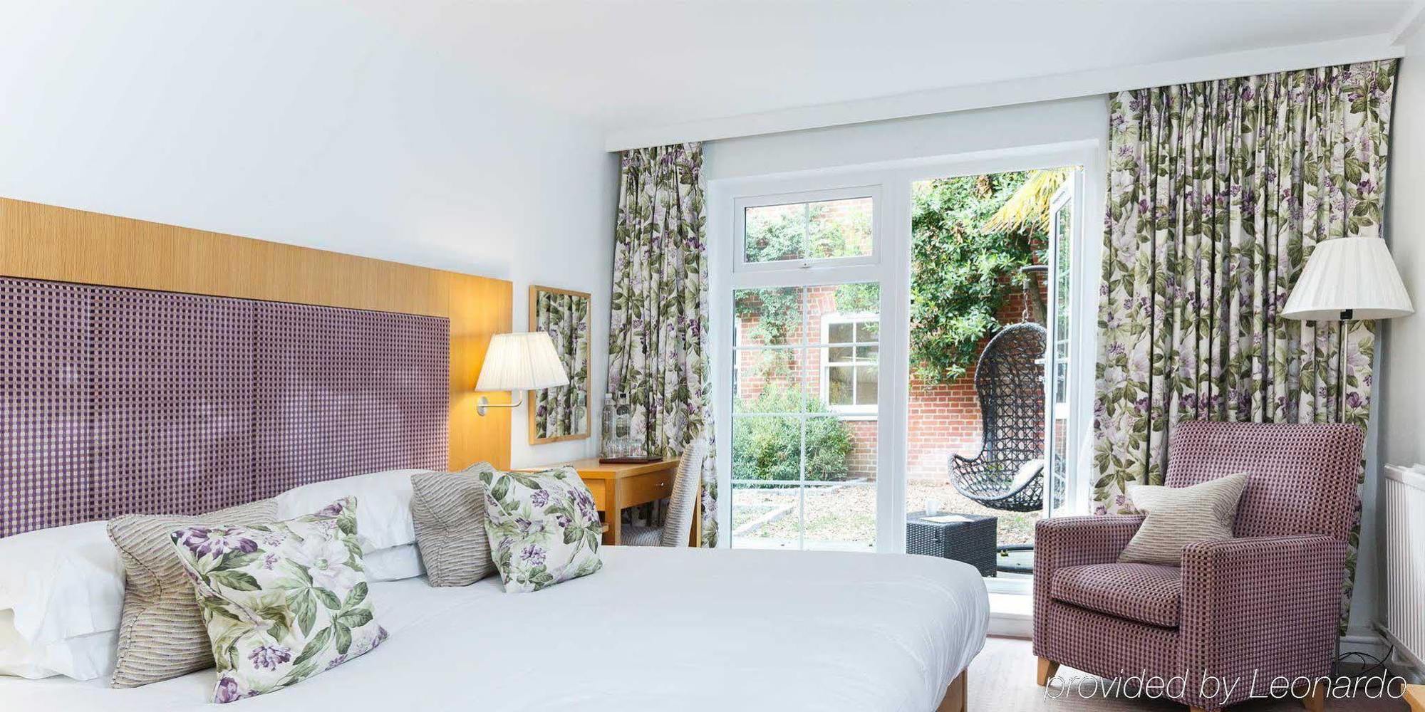 Champneys Henlow Екстер'єр фото