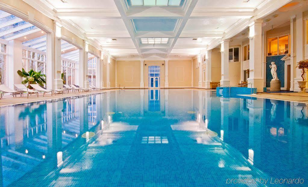 Champneys Henlow Екстер'єр фото